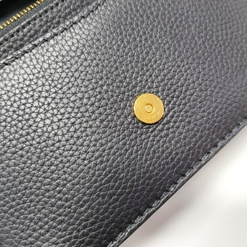 BURBERRY黑色牛皮單肩包斜挎包金色五金可拆卸肩帶-8