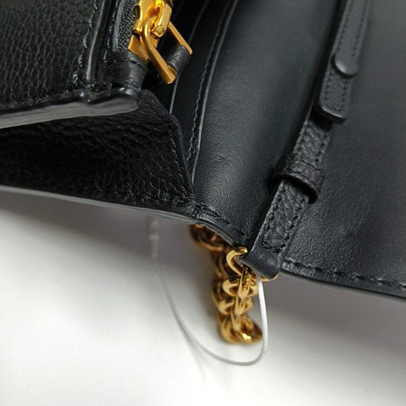 BURBERRY黑色牛皮單肩包斜挎包金色五金可拆卸肩帶-9
