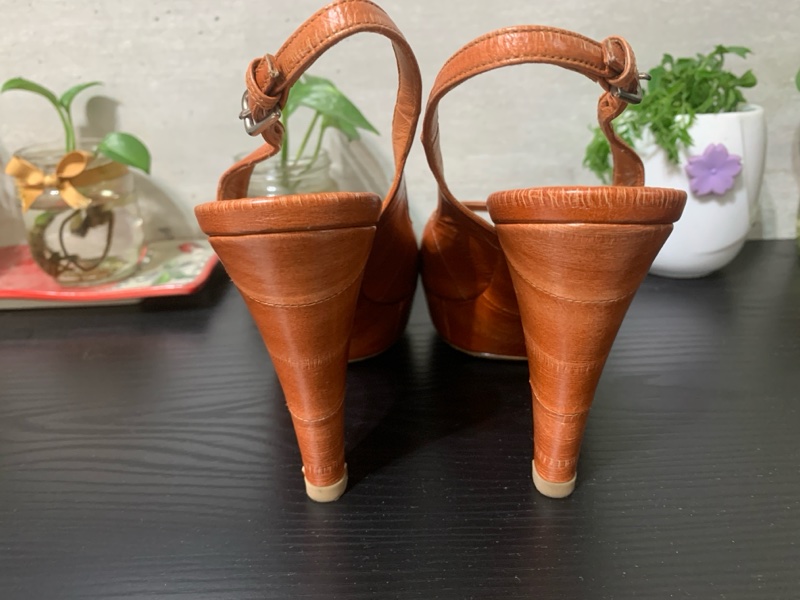 YSL聖羅蘭魚口高跟鞋-3