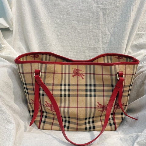 Burberry經典托特包