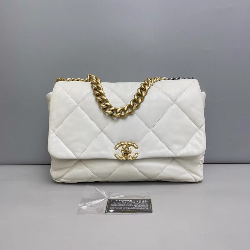 Chanel香奈兒19Bag大號 maxi白色全皮金扣包-0