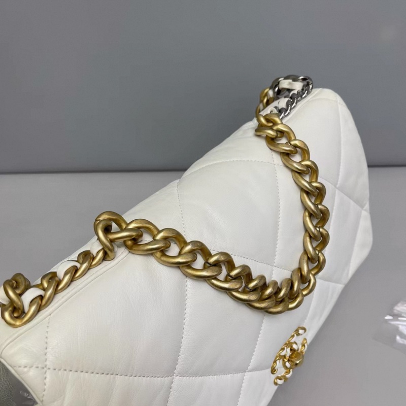 Chanel香奈兒19Bag大號 maxi白色全皮金扣包-5