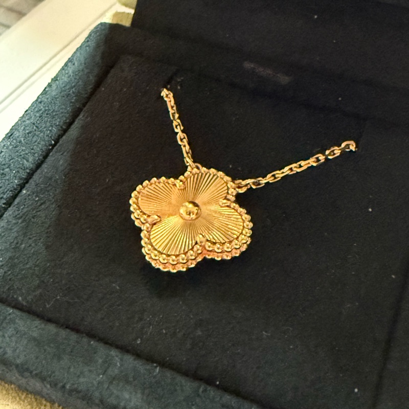 (2025台灣專櫃購證）全新Van Cleef & Arpels Vintage Alhambra 金雷射-2