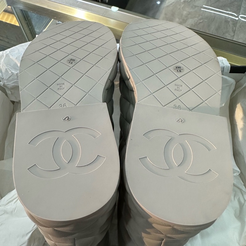 閒置新 未使用香奈兒 Chanel黑灰色全皮拼色厚底馬丁靴 尺碼：36碼專櫃-6