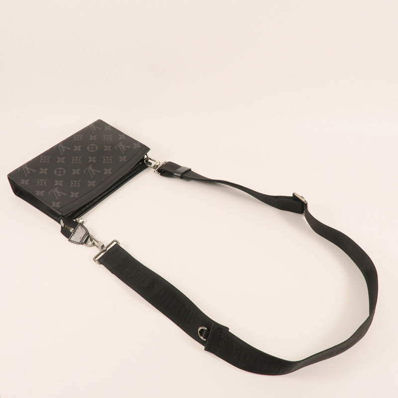 LOUIS VUITTON Monogram Eclipse Gaston銀扣肩背袋-13