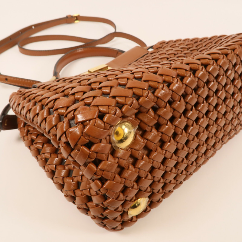 FENDI Nappa皮革Mini Peekaboo金扣手挽肩背兩用袋-8