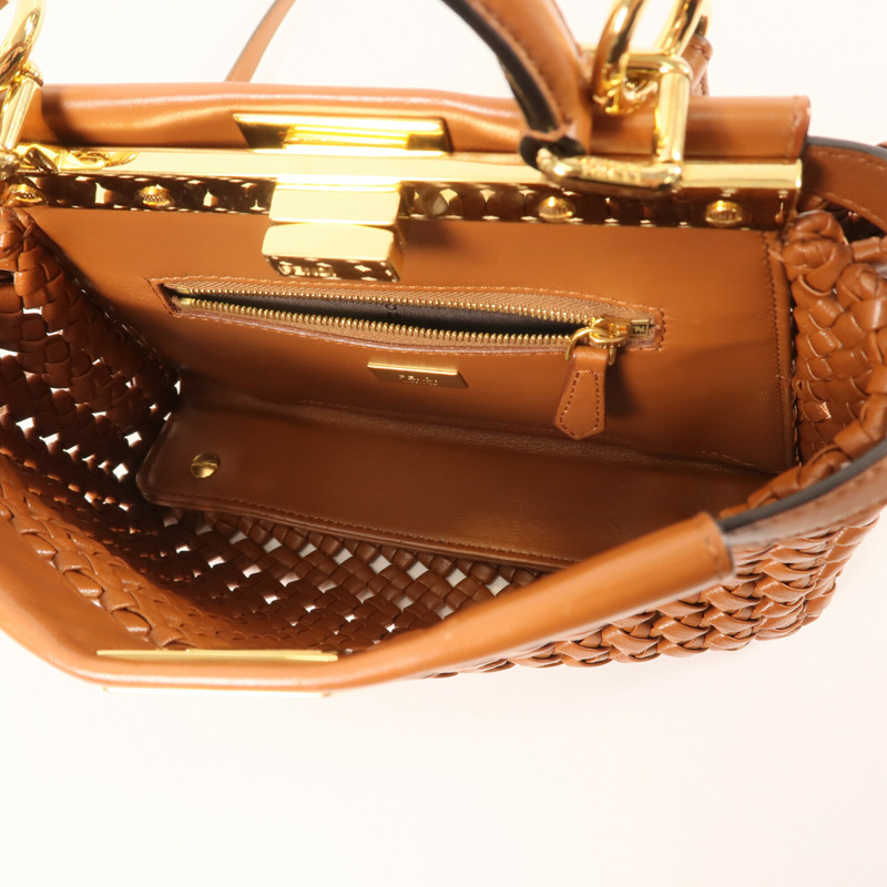 FENDI Nappa皮革Mini Peekaboo金扣手挽肩背兩用袋-12