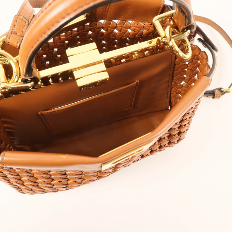FENDI Nappa皮革Mini Peekaboo金扣手挽肩背兩用袋-13