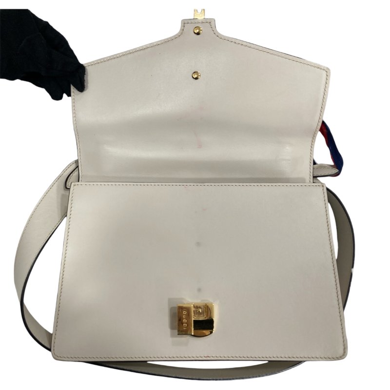 GUCCI 古馳 421332 Small Sylvie Shoulder Bag 小牛皮 肩背包 白色 金釦-6