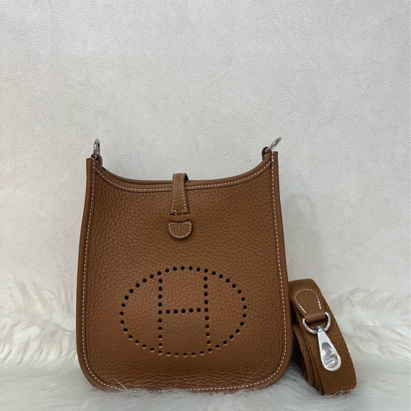 Hermes 金棕色銀釦mini evelyne-0