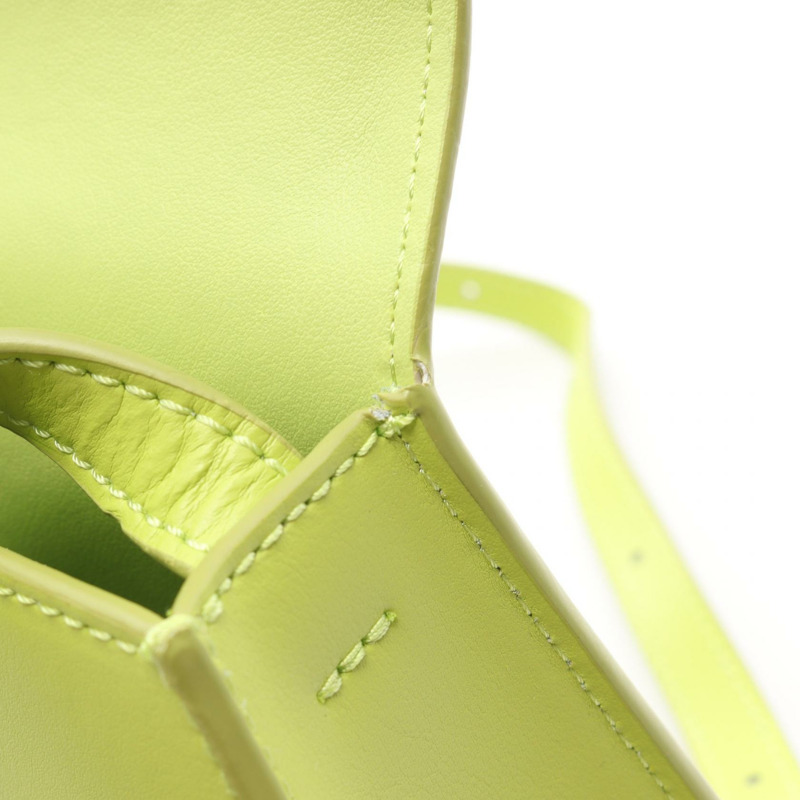 Maison Margiela Numeric 肩挎包，淺綠色皮革，二手女款-4