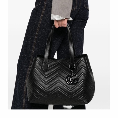 Gucci 女士 GG Marmont 中號單肩包均碼碼中號、30cm*18cm*23cm