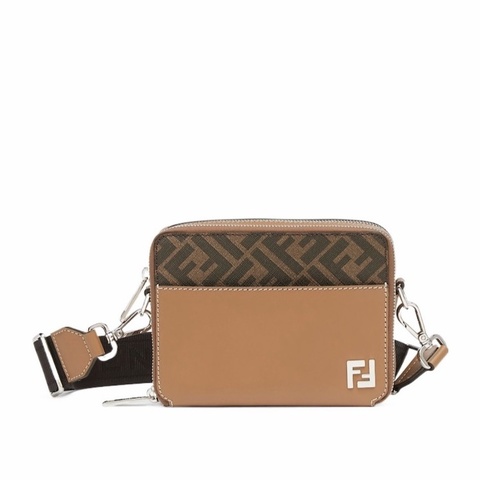 Fendi 男士 方形FF相機包均碼碼常規、17.5cm*6.5cm*14cm