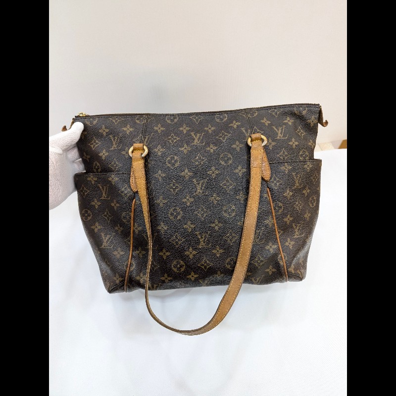 莉亞精品♡LV 雙口袋天心包 二手美包-4
