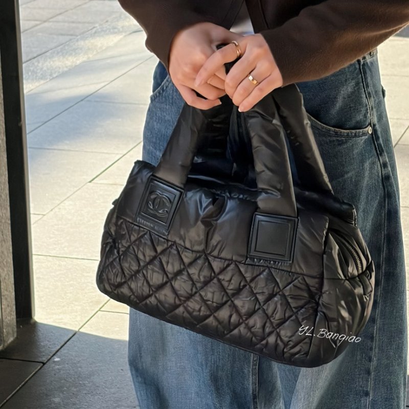 Y1990-CHANEL 黑色羽絨小號空氣包A48619-0