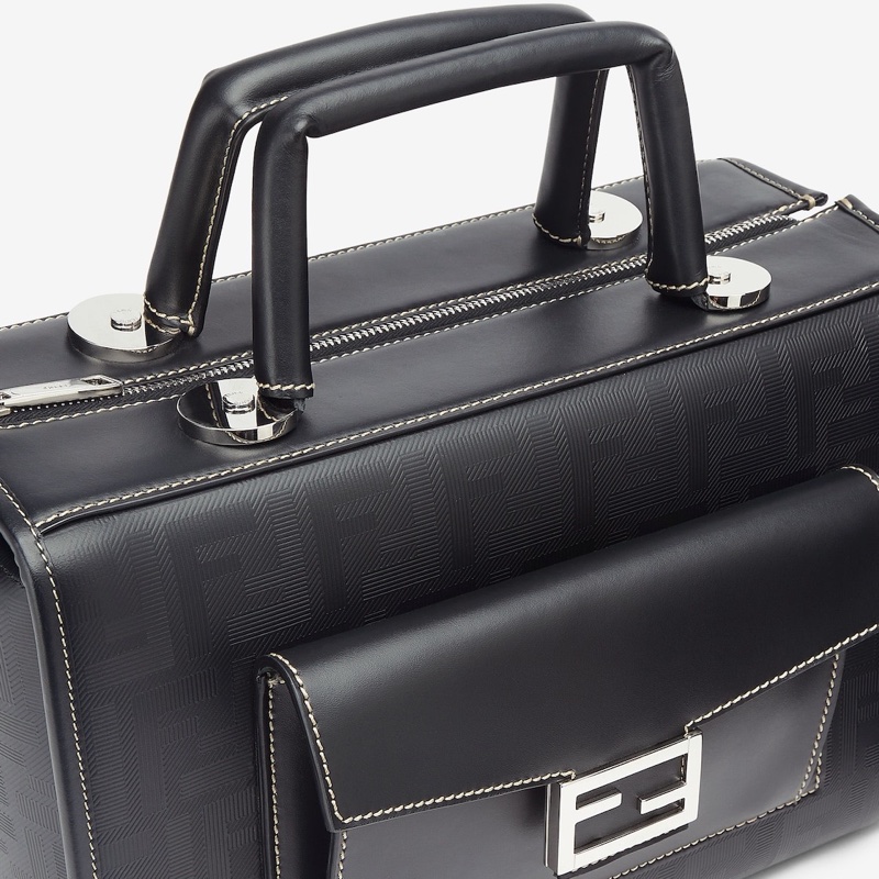 Fendi 男士 Soft Trunk徽標手提包均碼碼常規、31 X 15 X 22 CM-3