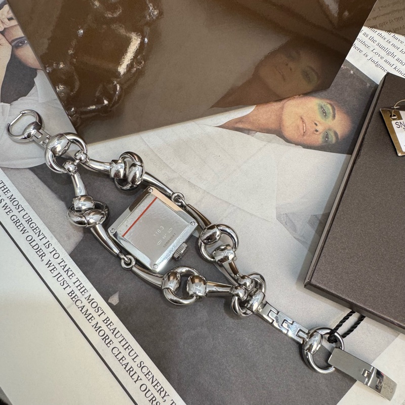 Gucci 馬銜扣鏈條貝母方盤手錶 vintage 中古-3