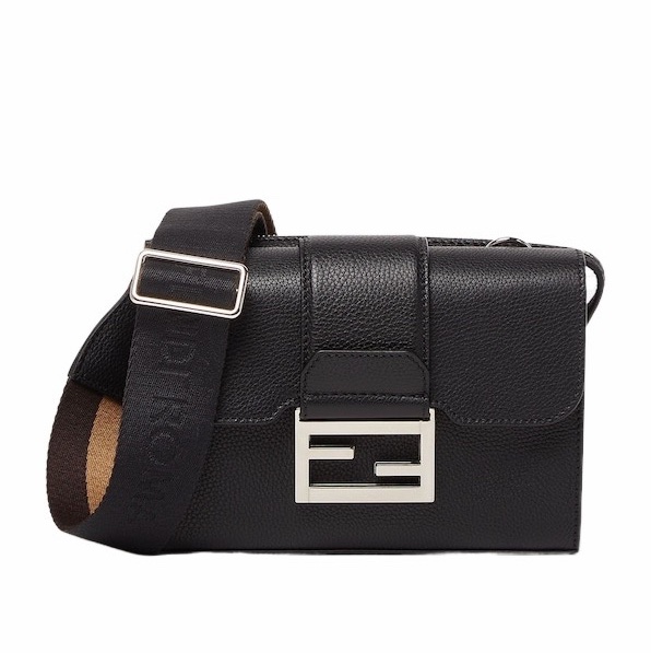 Fendi 男士 翻蓋單肩包均碼碼常規、19cm*8cm*14cm-0