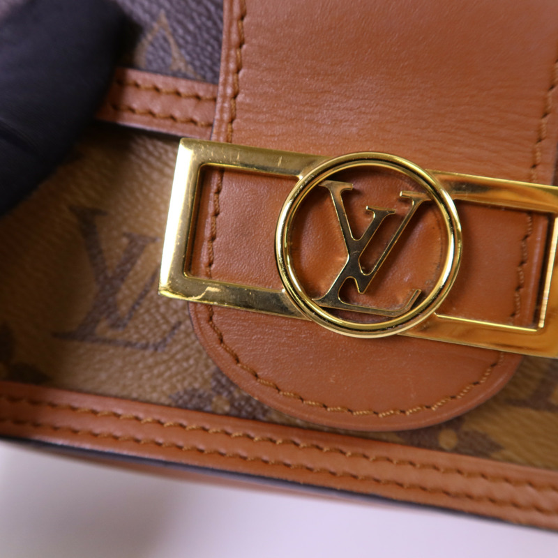LOUIS VUITTON Monogram Reverse Dauphine金扣肩背袋-9