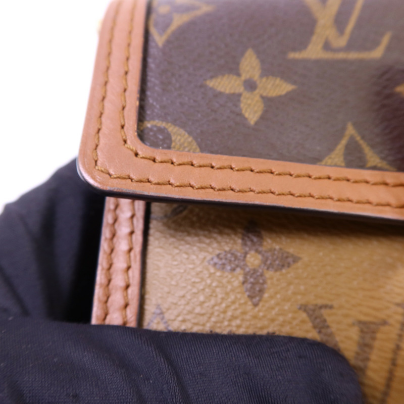 LOUIS VUITTON Monogram Reverse Dauphine金扣肩背袋-15