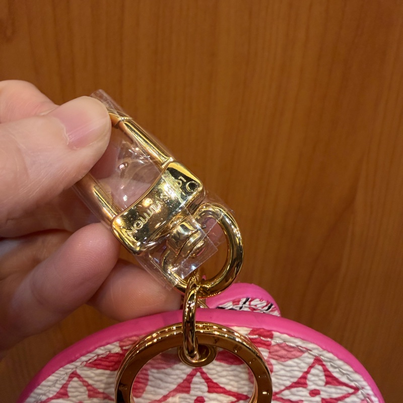 LV 粉白老花大小圓圈吊飾M01374-6