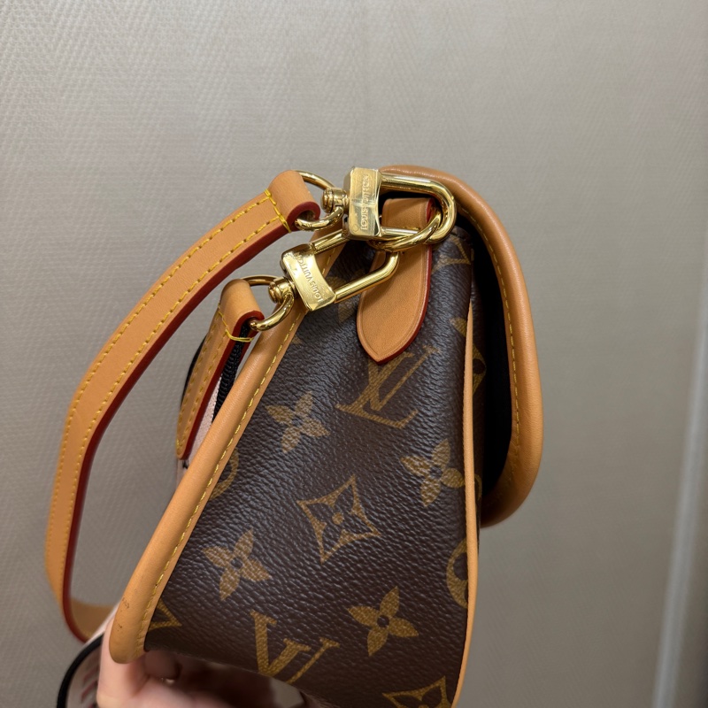 LV 原花Diane金釦手提肩斜背包M45985-4