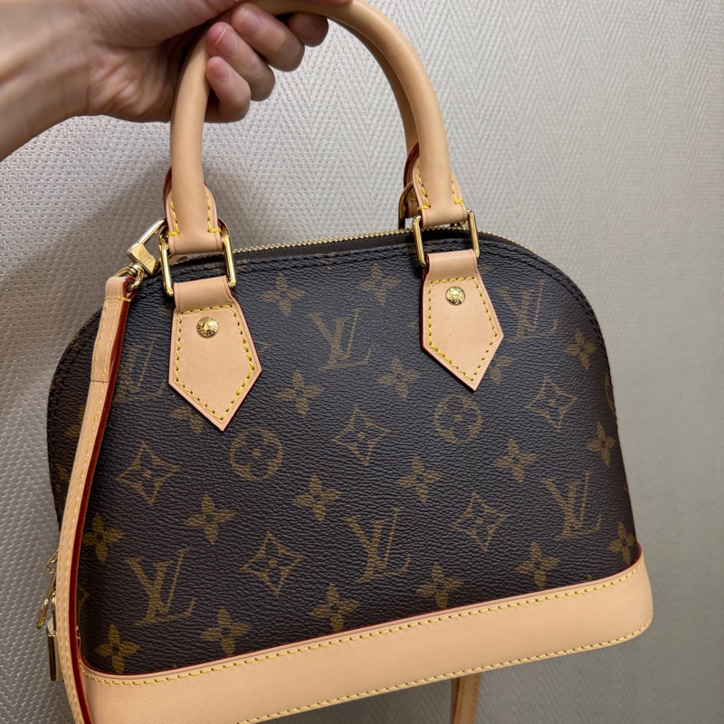 LV 原花金釦Alma BB手提斜背貝殼包M46990-5