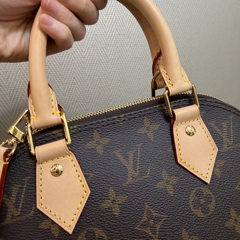 LV 原花金釦Alma BB手提斜背貝殼包M46990-6