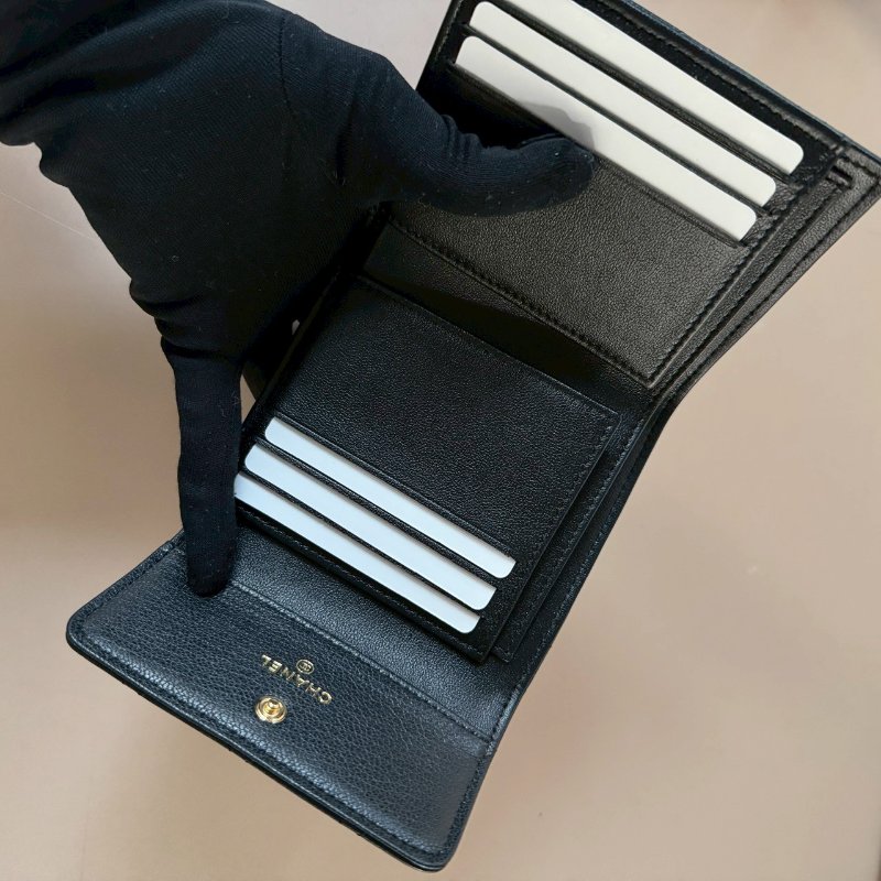 CHANEL 25K 黑色 羊皮 6卡 零錢 三折短夾 小Logo AP4911-3