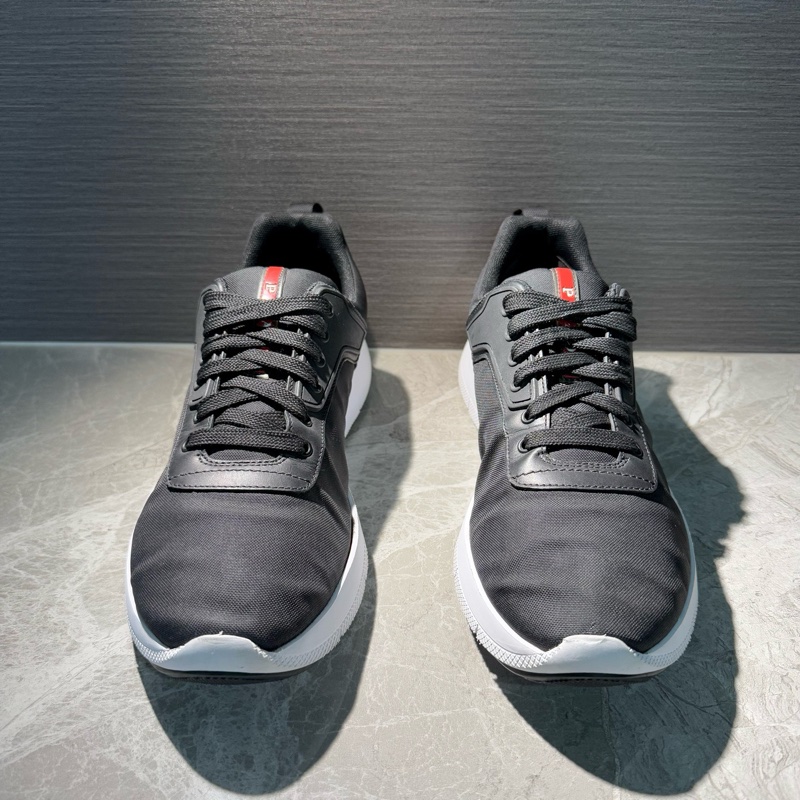 98新Prada普拉達男鞋42碼黑色布面紅標舒適輕便運動鞋-1