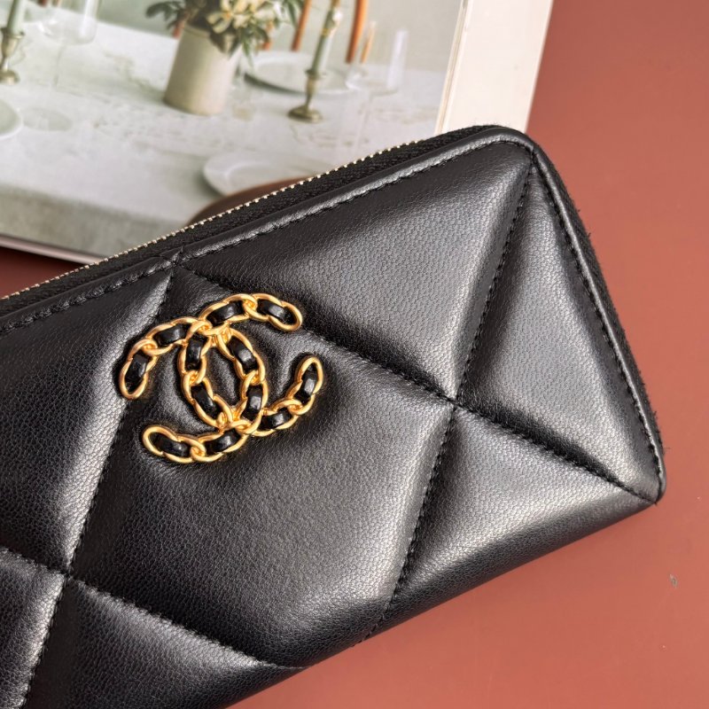::CHANEL::19 系列黑色菱格紋 皮穿鏈金雙C 拉鍊中夾-5