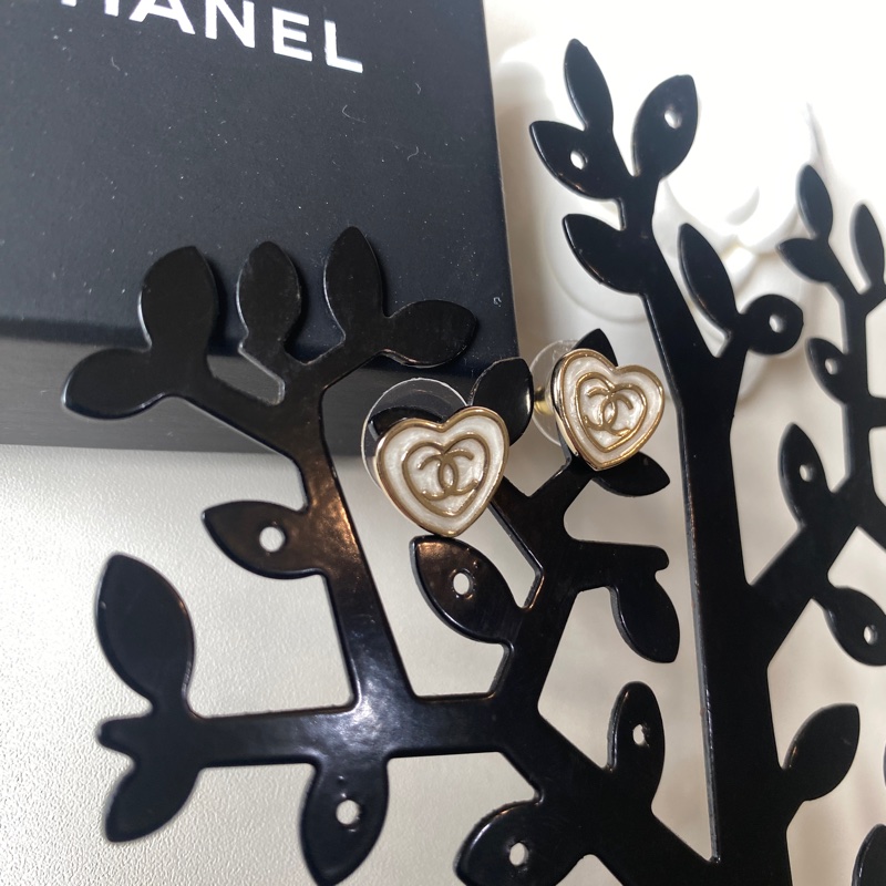 914intheair精品代購『全新閒置』Chanel 愛心logo耳環 香奈兒 愛心貝母耳釘-7
