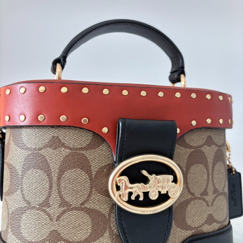 Coach 鉚釘拼色化妝斜背包-2