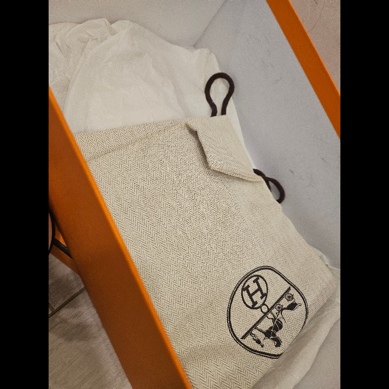 Hermes 夏日涼鞋 附盒防塵套-10