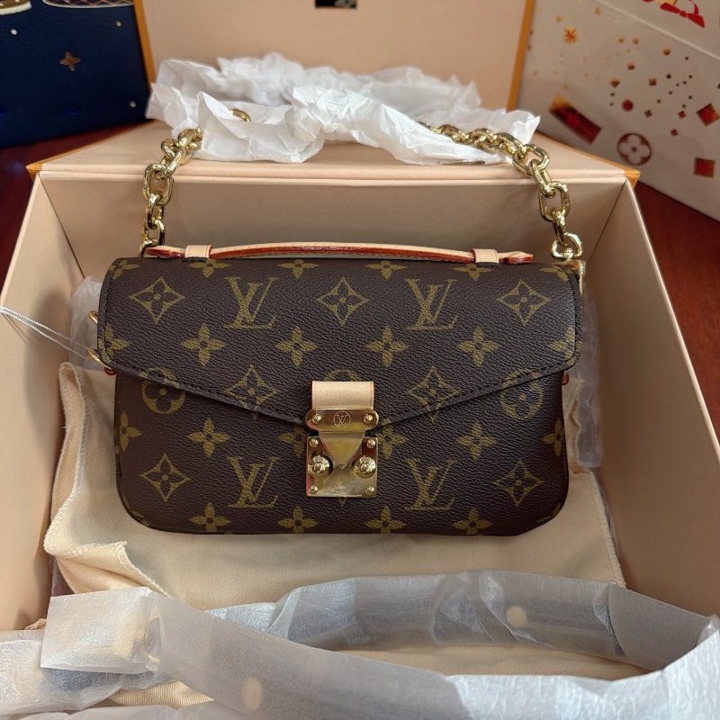 全新品 路易威登/Louis Vuitton Pochette Metis 老花mini郵差包-5