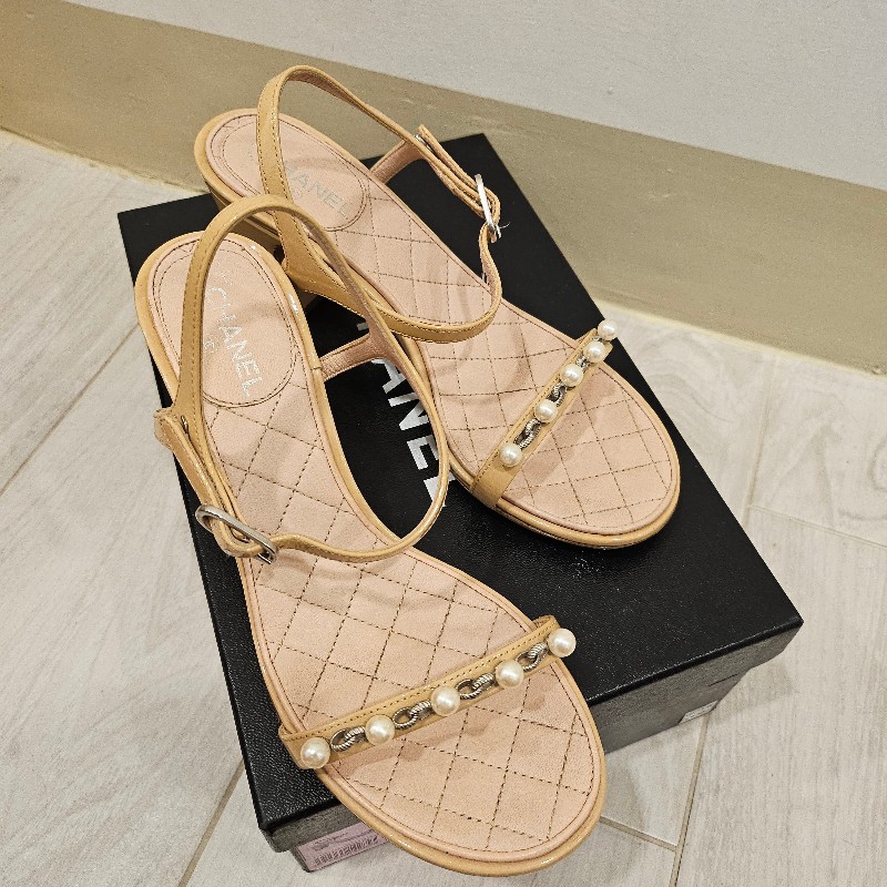 CHANEL 超美秀上珍珠跟鞋-5