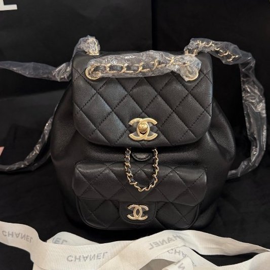近新品 香奈兒/Chanel Duma小號後背包黑金菱格牛皮-0