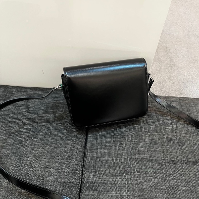 Celine🆕  188423/BF438SI/BK-3