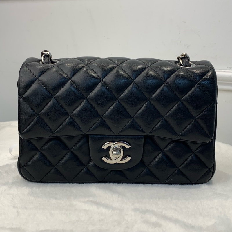 Chanel 大Mini黑羊皮 好睇又大容量Chanel 情人節必送💌-1