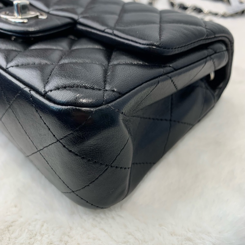 Chanel 大Mini黑羊皮 好睇又大容量Chanel 情人節必送💌-9