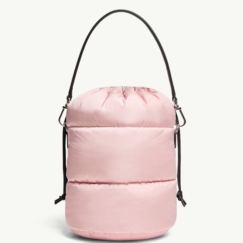 Moncler 女士 Caradoc防水水桶包均碼碼18cm*24.5cm-1