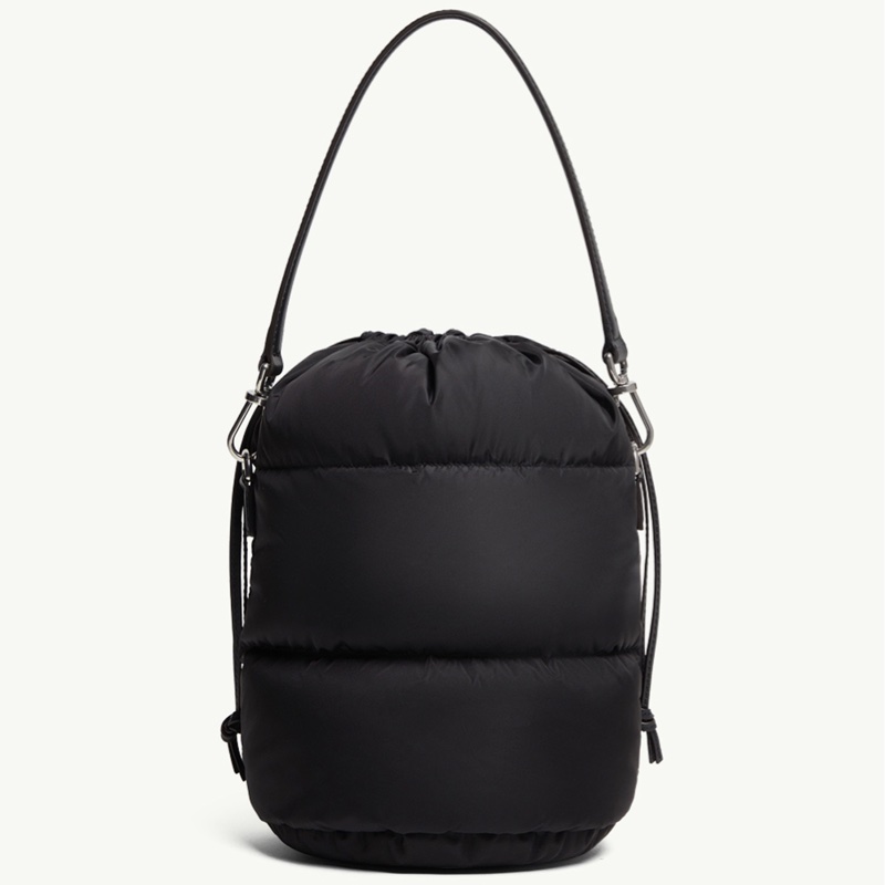 Moncler 女士 徽標手提包均碼碼24.5cm*18cm-1