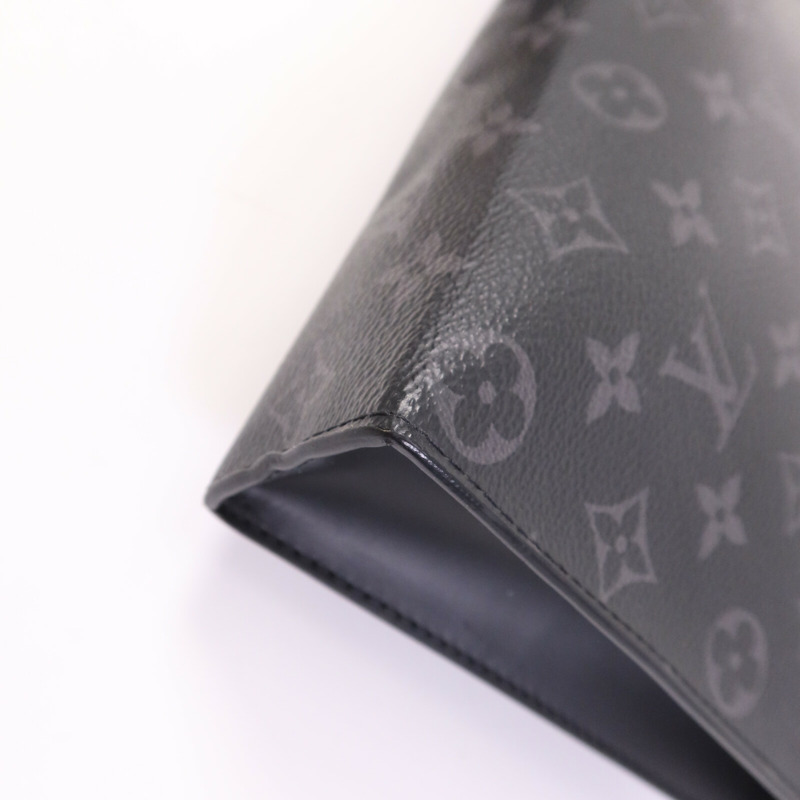 LOUIS VUITTON Monogram Eclipse Pochette Voyage MM銀扣手拿包-9