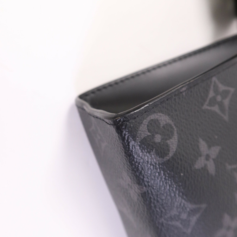 LOUIS VUITTON Monogram Eclipse Pochette Voyage MM銀扣手拿包-10