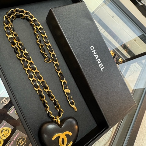 Chanel Vintage 1993 Wooden Heart CC & Leather Chain Necklace