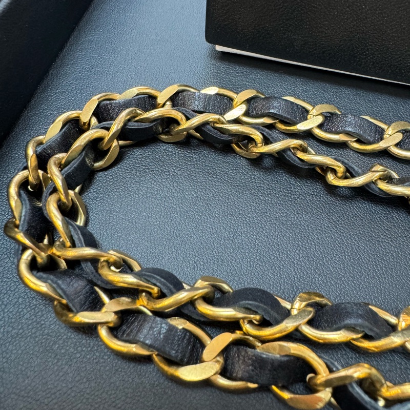 Chanel Vintage 1993 Wooden Heart CC & Leather Chain Necklace-10