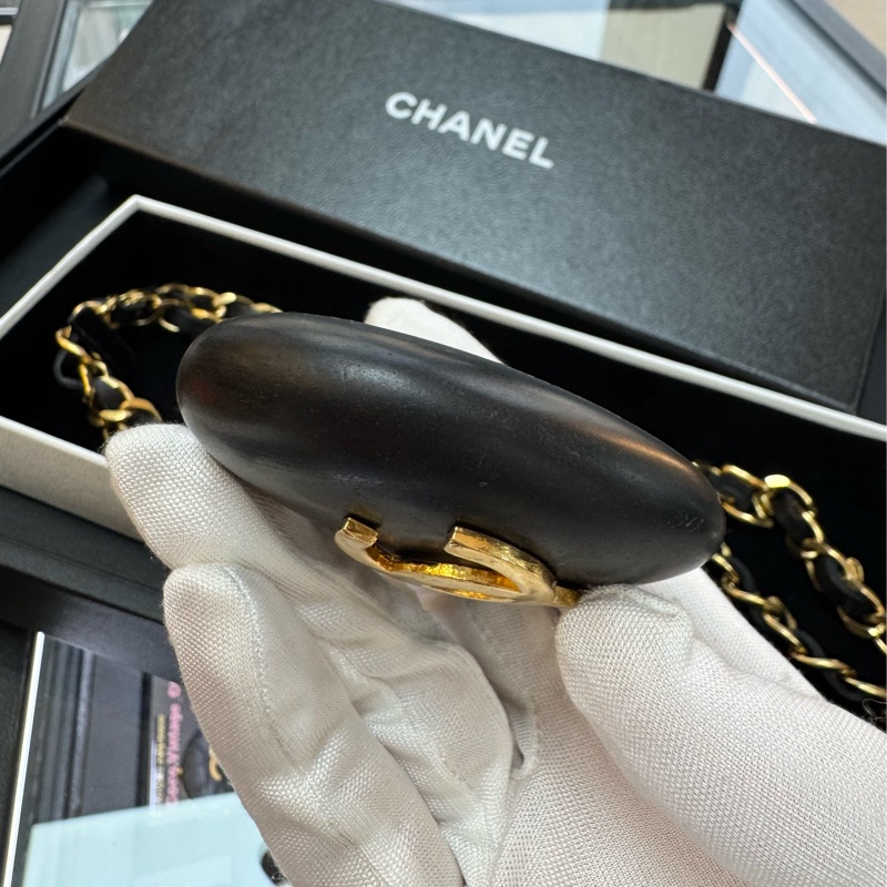 Chanel Vintage 1993 Wooden Heart CC & Leather Chain Necklace-14