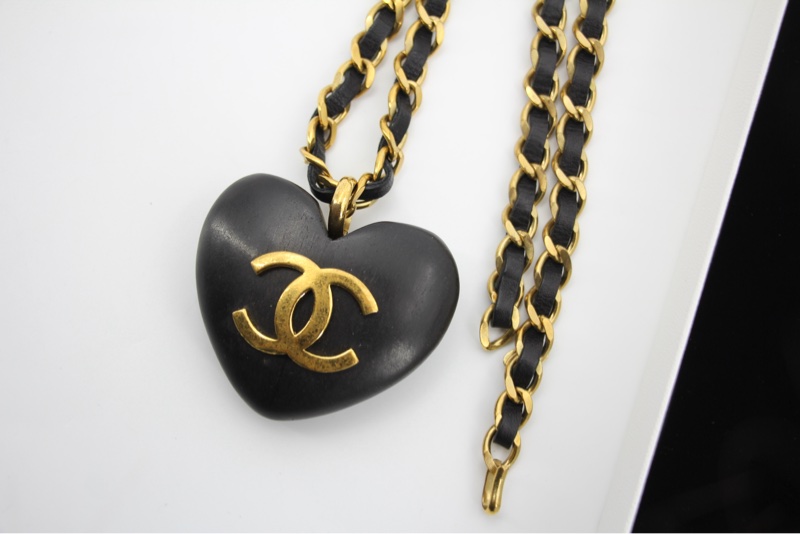 Chanel Vintage 91 Wooden Heart CC & Leather Chain Necklace-1