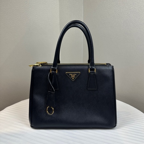 普拉達/Prada Galleria 黑色金扣中號殺手包28x12x20cm