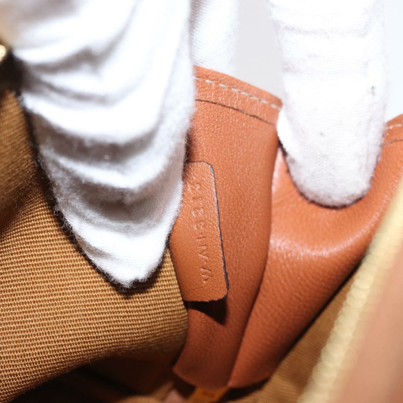 【日本直送】CELINE Triomphe 鏈條肩背包 PVC 米色 金色 正品 ka1661M-10
